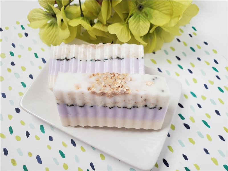 Homemade Honey, Lavender and Oatmeal Soap