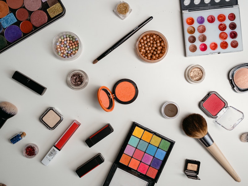 5 Shockingly Easy Ways to Save Money on Makeup